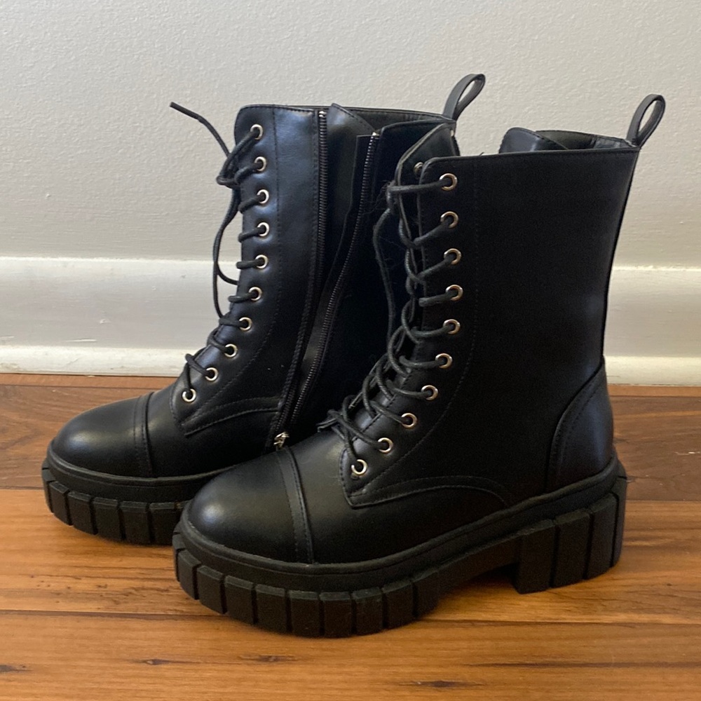 Platform combat boots BRAND NEW